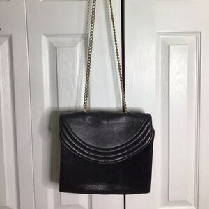 Lauren Cecchi New York Leather Shoulder Bag In Black With Chain Strap Pre-owned